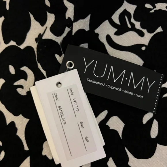 Skirt - Picture 2 of 2